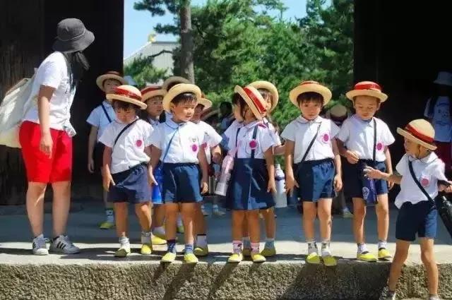 日韓孩子在艾灸，中國孩子跑醫院，不艾灸VS艾灸差距超乎想象